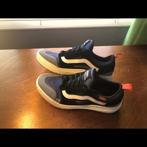 Boys vans ultra range pro shoes, size 7